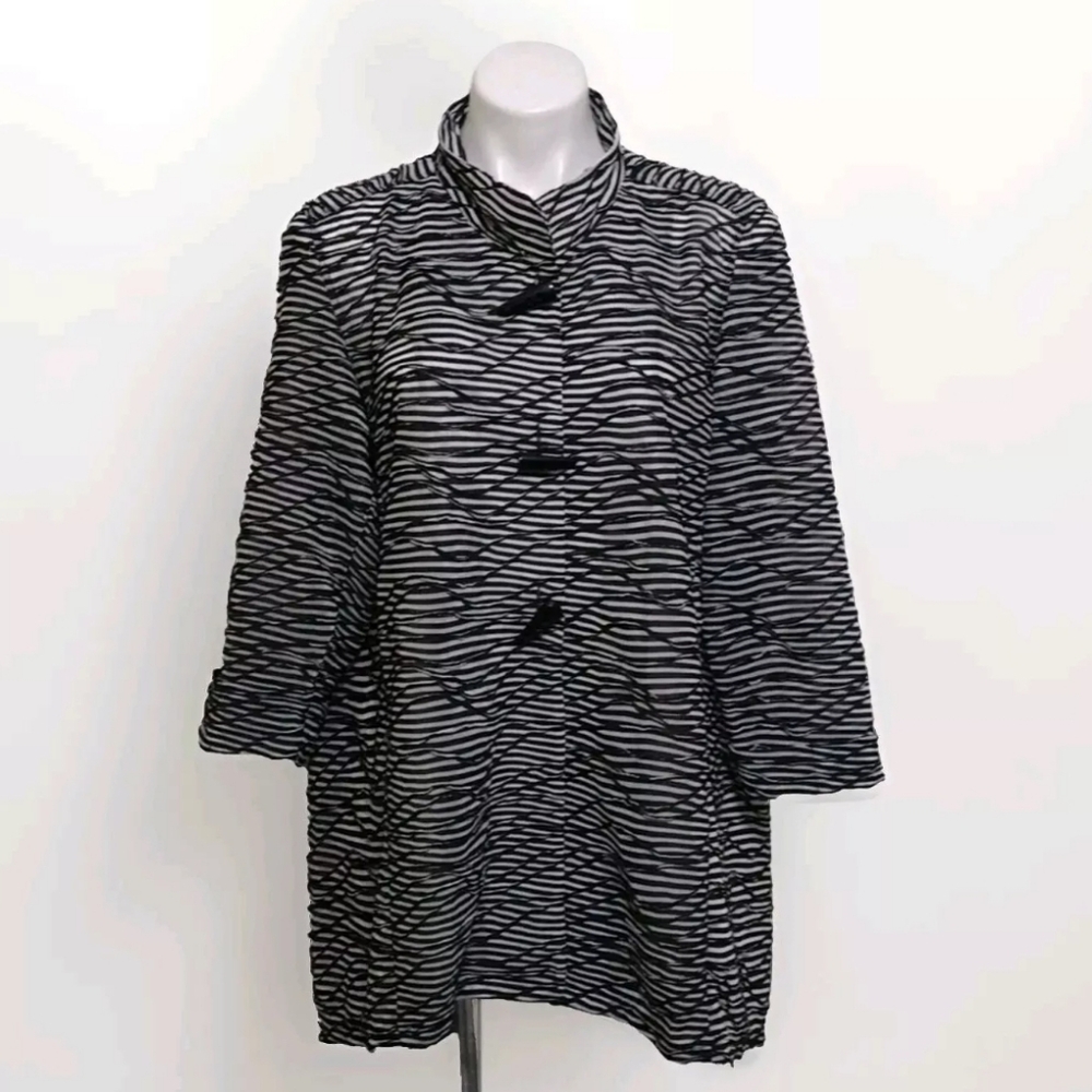 Vicente Textured Striped 3-Button Coat XL Women’s Classic Chic Outerwear Coat